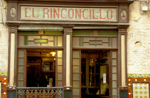 Fachada de madera de El Rinconcillo
